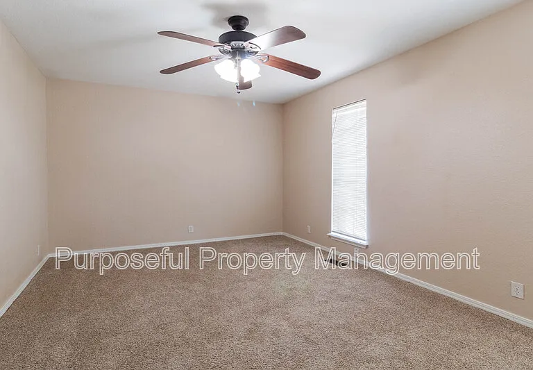 9204 Aaron Dr — Photo 19