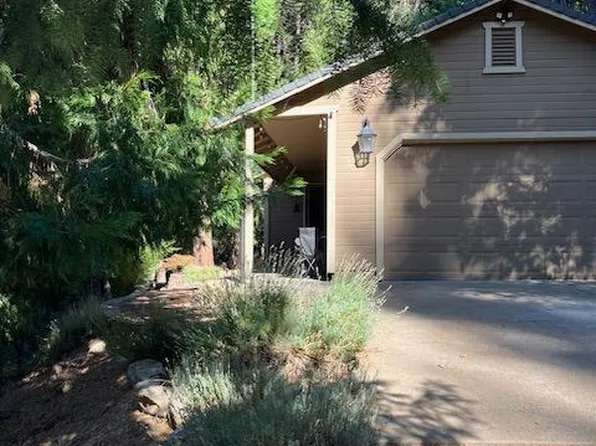 5235 Sierra Springs Dr, Pollock Pines, CA 95726