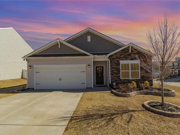100 Fountain Oak Ln, Easley, SC 29642