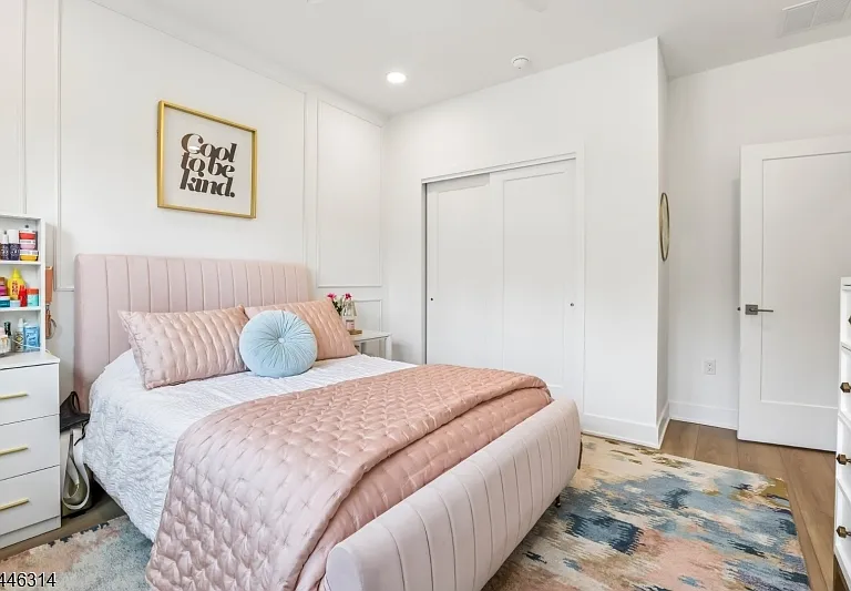 22 Flower Horn Blvd — Photo 31