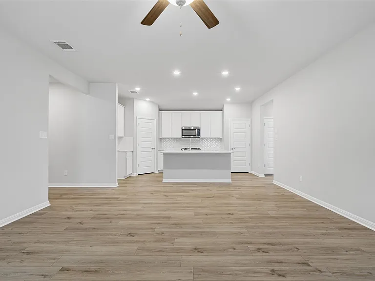 126 Fairmeadow Downs Dr — Photo 8