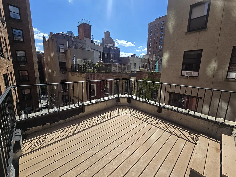 304 W 76th St #4D — Photo 2