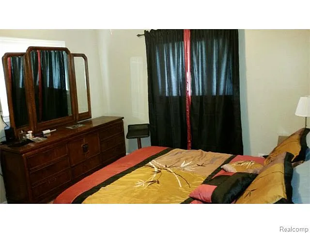 5131 Julius Blvd photo 1
