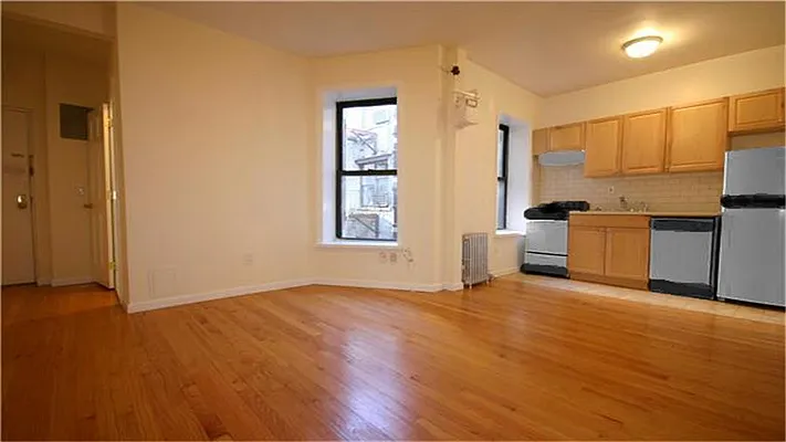 Rented by Fenwick Keats Real Estate | media 23