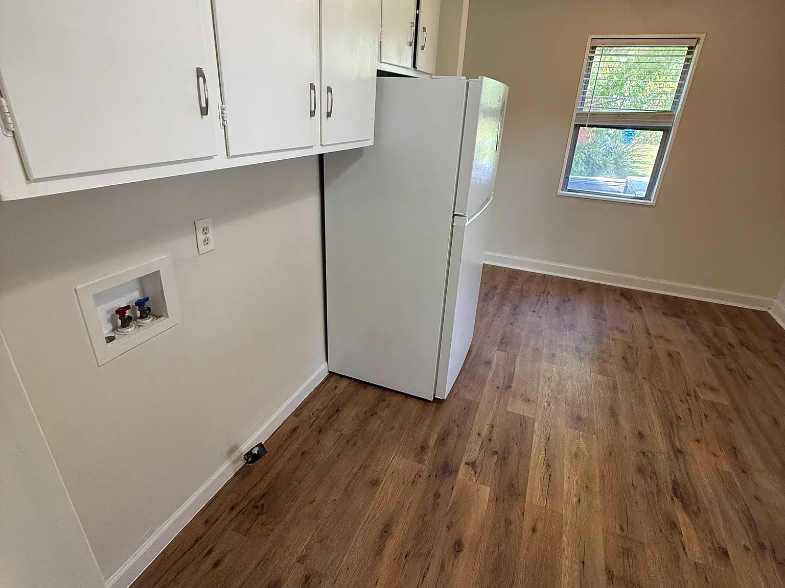 2 bed, 956 sqft, $1,000 — Photo 3