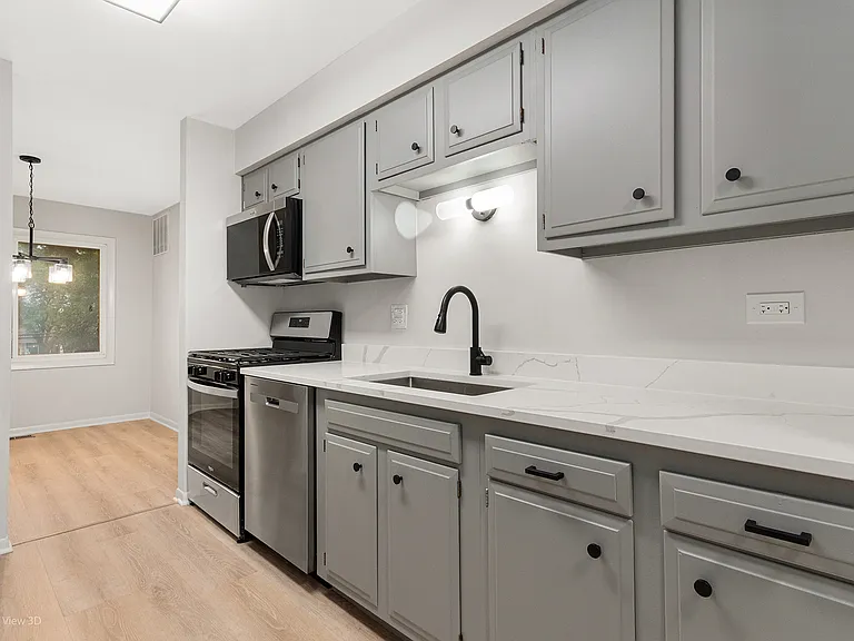 3008 Roberts Dr #7 — Photo 8