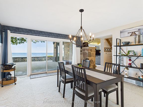 5th image of 147 Goderich St