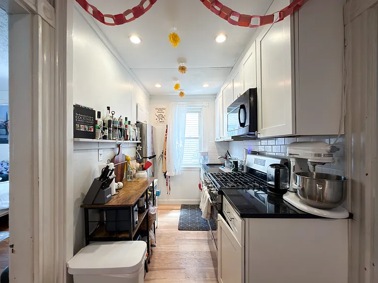 15 Charnwood Rd #1 — Photo 3