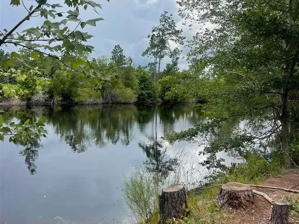 2786 Scarbrough Dr, Loris, SC 29569