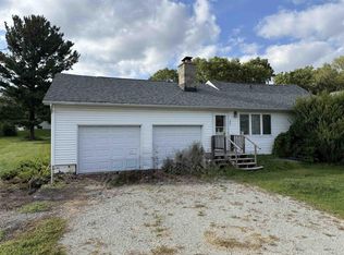 205 Juneau St, Lowell, WI 53557