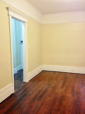 Rented by Sunrise Real Estate | media 19