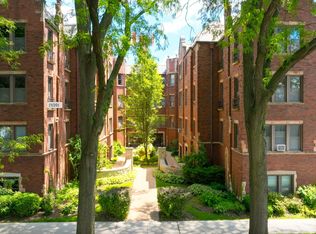 6751 N Artesian Ave APT 1C, Chicago, IL 60645