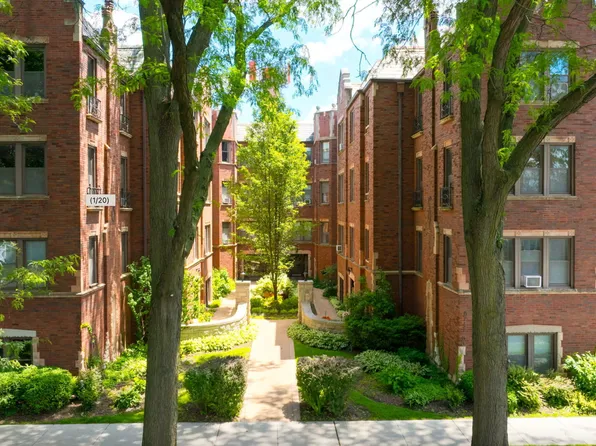 6751 N Artesian Ave APT 1C, Chicago, IL 60645