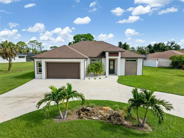 2 SPORTSMAN CIRCLE, ROTONDA WEST, FL 33947