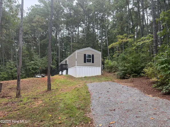 108 Pinewood Road, Roanoke Rapids, NC 27870