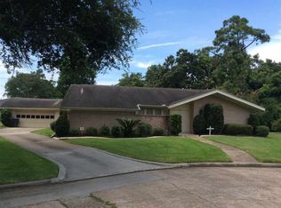 5049 Griffing Ct, Groves, TX 77619