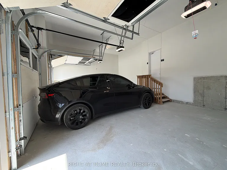 2127 Binbrook Dr — Photo 20