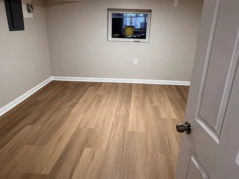 131 N Rose St — Photo 7