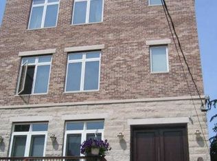 1863 N Warren Ave, Milwaukee, WI