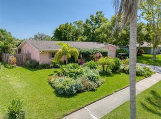 1725 Hitching Post Ln, Dunedin, FL 34698