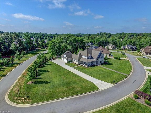 3rd image of 8314 Lillys Cir