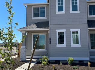 2512 NW Spruce Cone Ln, Redmond, OR 97756