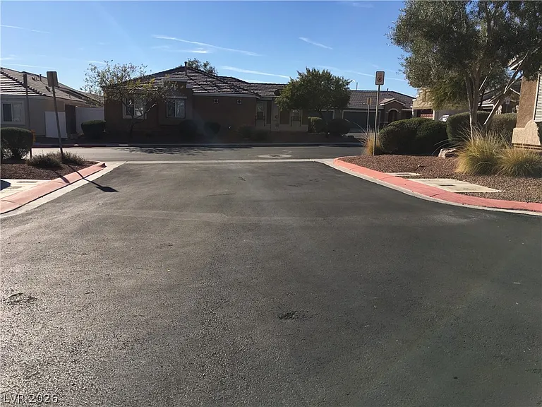 1040 Appleblossom Time Ave — Photo 2