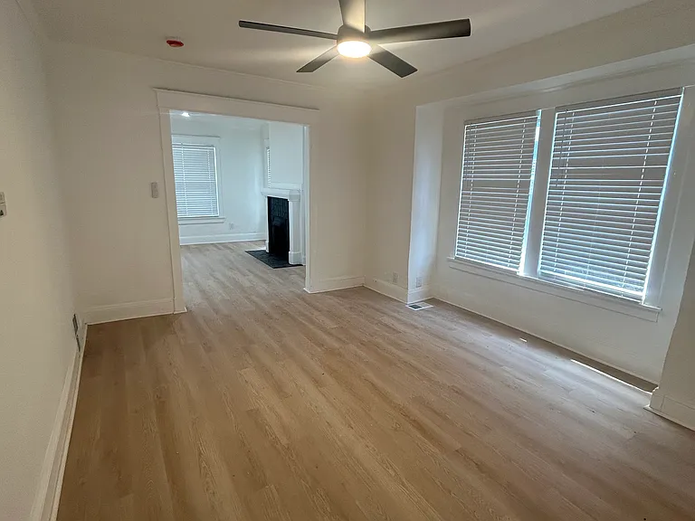 4138 Locust St — Photo 3