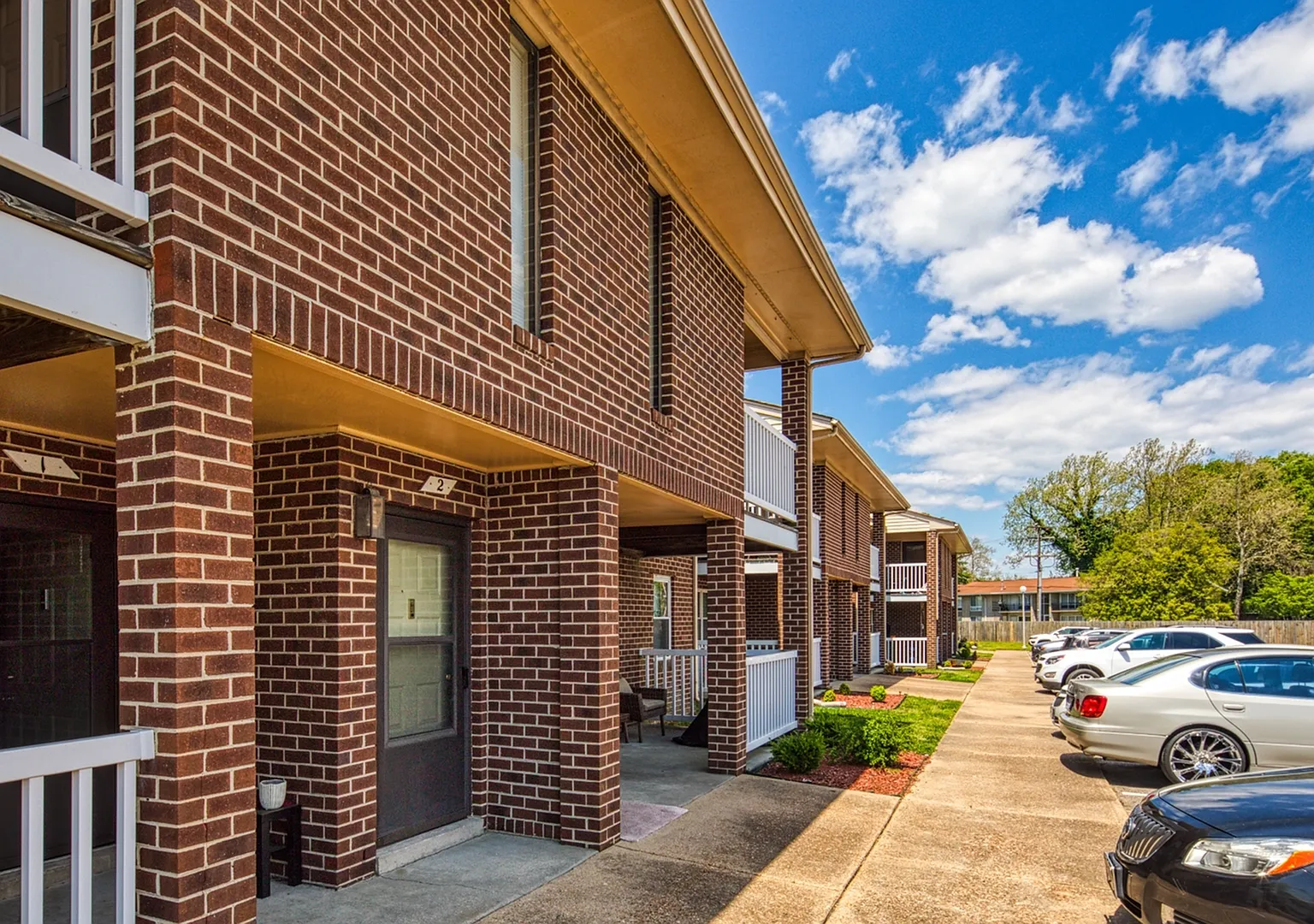 Cunnigham Apartments — Photo 1