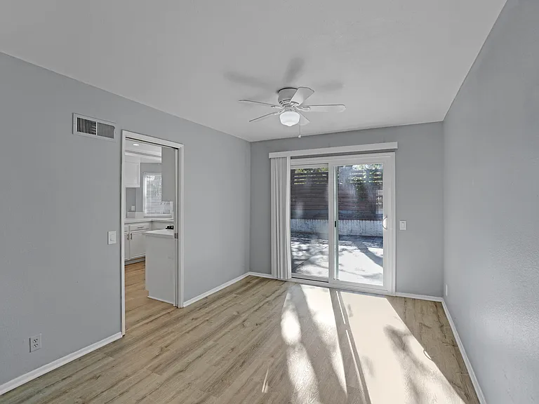 22156 Crane St — Photo 12