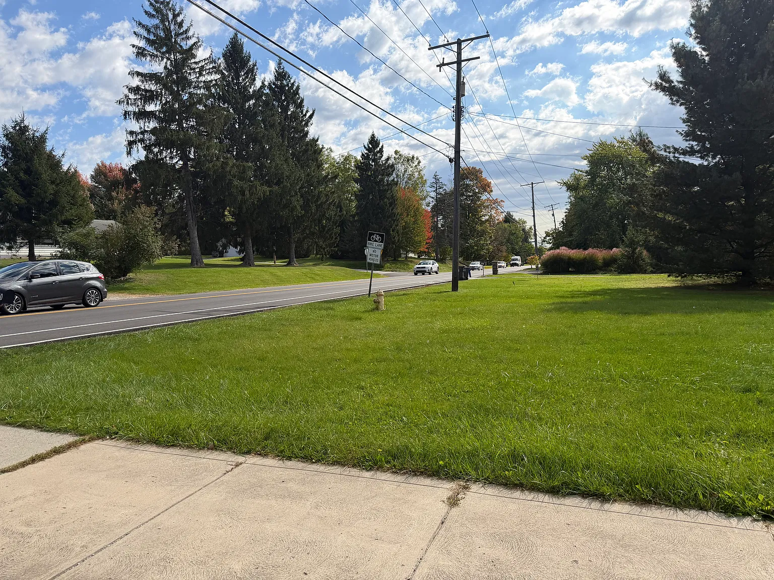 3 bed, 1708 sqft, $2,400 — Photo 2