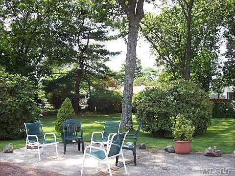3rd image of 8 Barker Dr