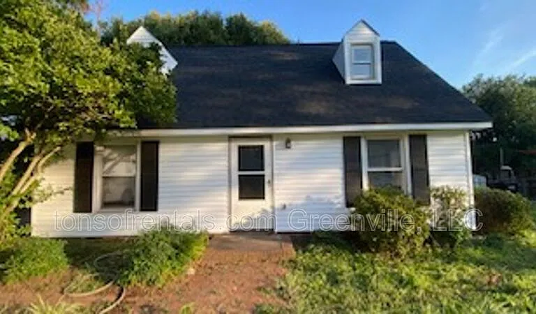 803 Davenport Rd — Photo 1