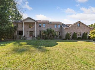 20450 Wilmot Rd, Belleville, MI 48111