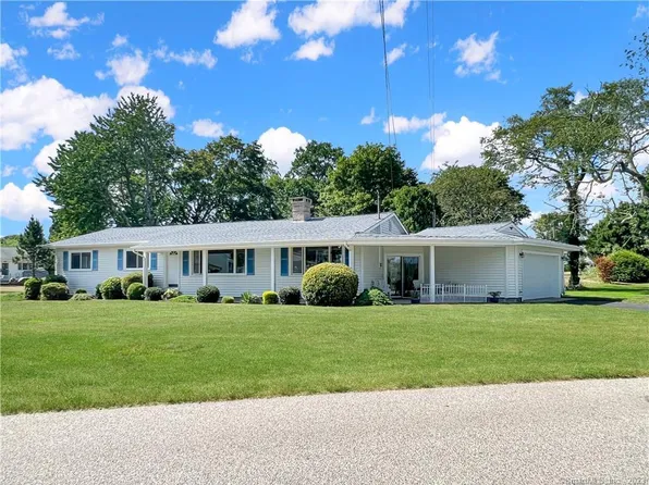 172 Masons Island Road, Stonington, CT 06355