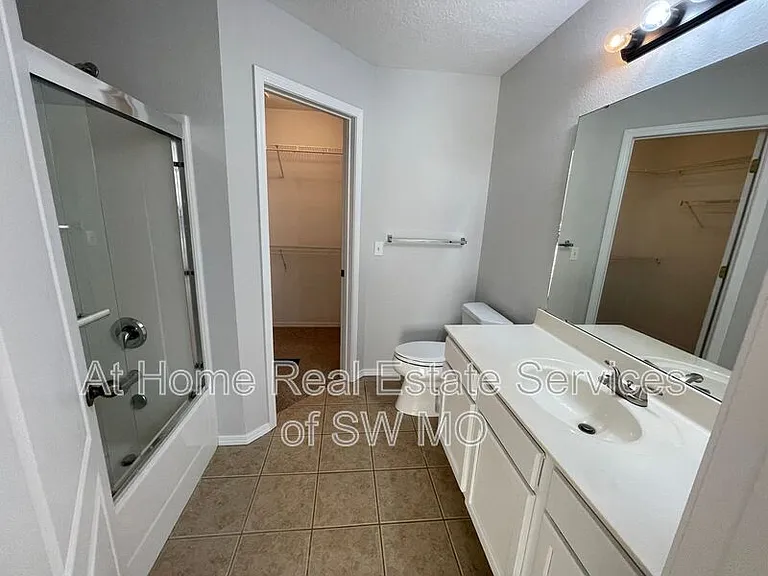 977 S Ballard Dr — Photo 11