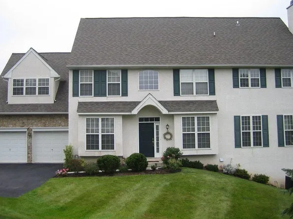 1005 Whispering Brooke Dr, Newtown Square, PA 19073