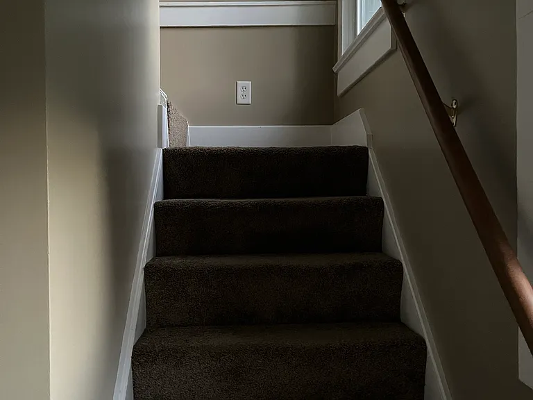 425 Elmer Ave — Photo 8