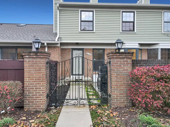 31120 Country Way, Farmington, MI 48331