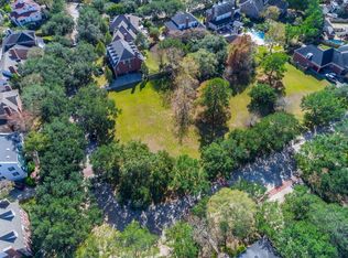 1318 Bluebonnet Dr, Seabrook, TX 77586