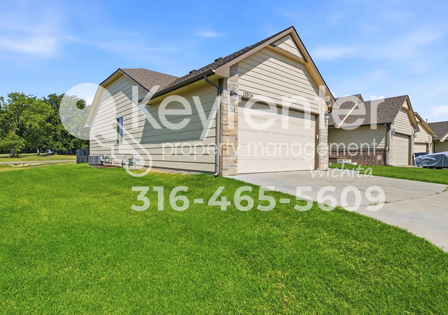 E Timber Lake Rd Duplex — Photo 2