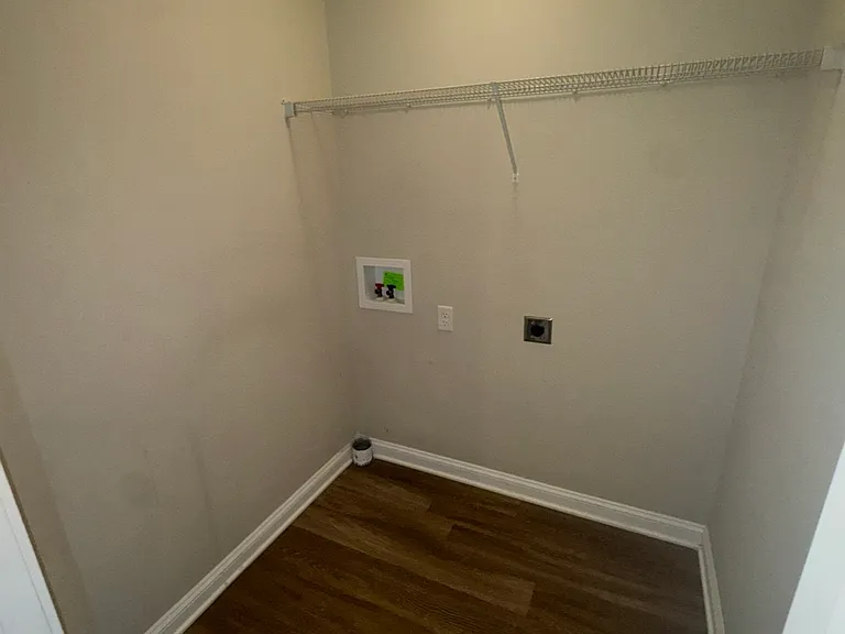 114 Stephen Dr — Photo 41