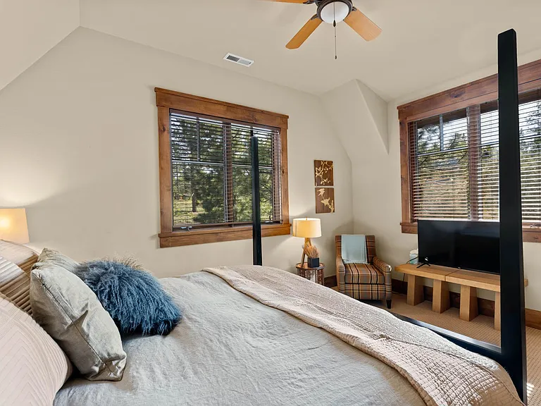 13193 Snowshoe Thompson Cir — Photo 26