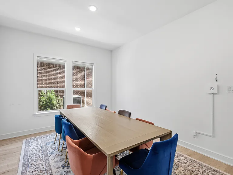 4728 Brockwell Dr — Photo 27