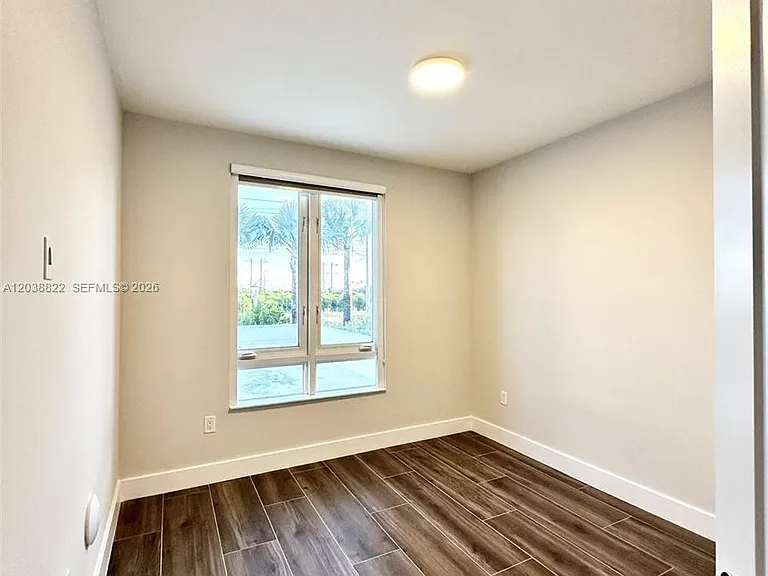 10560 NW 63rd Ter — Photo 30