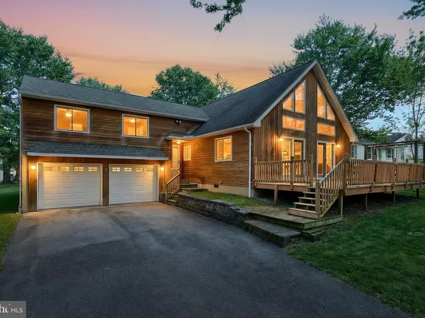 4 Johnson Dr, East Berlin, PA 17316