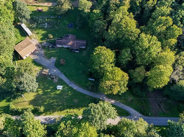 530 Mill Creek Rd, Utica, PA 16362