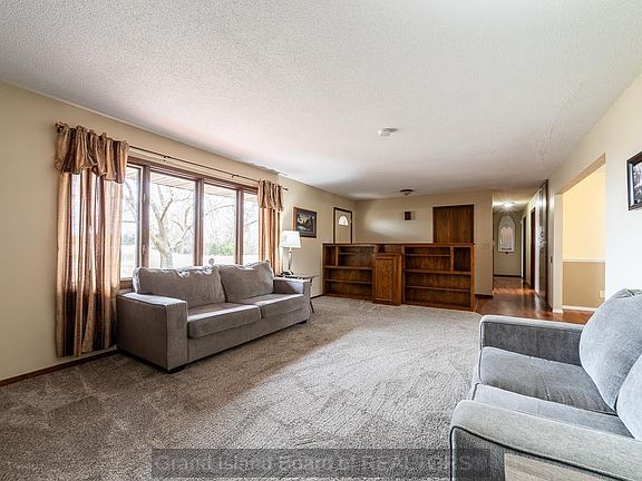 2nd image of 1004 Worms Rd