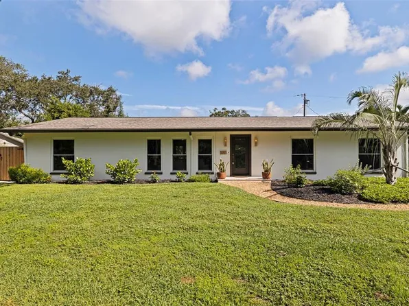 1727 Karleton Pl S, Saint Petersburg, FL 33712