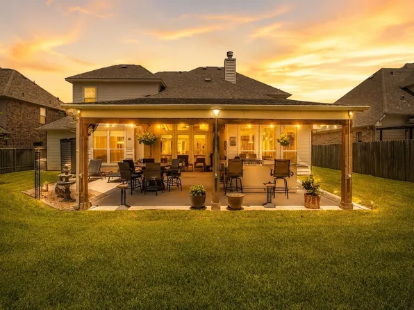 13859 Shoreline Dr, Willis, TX 77318